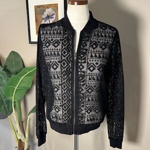 Superdry women's The Festival Fringe Geo lace bomber jacket in black Zip